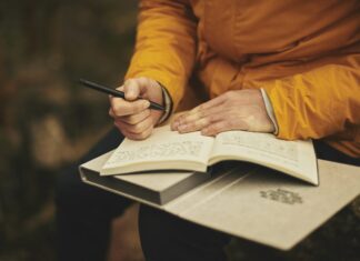 5 Ways You Can Benefit from Journaling in Los Angeles Drug Rehab adult, diary, journal