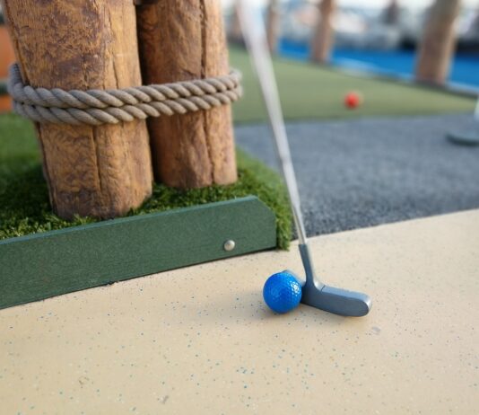 How Miniature Golf Can Enhance Physical and Mental Well-Being sport, miniature golf, golf